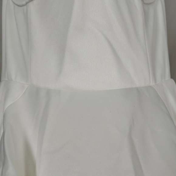 HOUSE OF CB 'Mademoiselle' White Tulle Dress Size M REG CUP - Picture 7 of 7